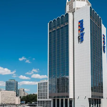 Szálloda Park By Radisson Troyitska 4*
