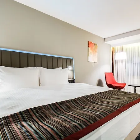 Park By Radisson Troyitska 4* Kyjev