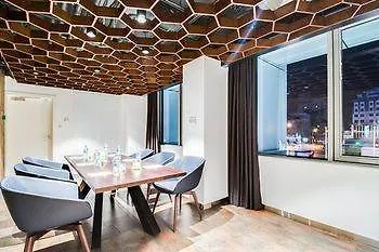 Park By Radisson Troyitska 4*