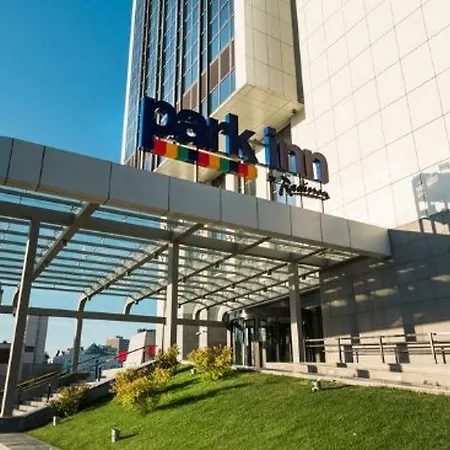 Park By Radisson Troyitska 4* Kyjev