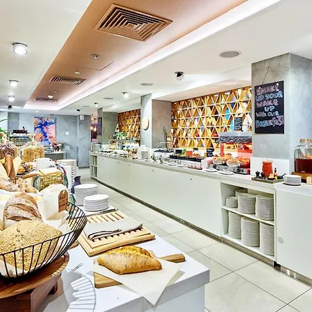 Park By Radisson Troyitska 4*